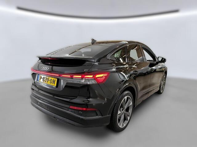 Audi Q4 Sportback e-tron 40 Advanced edition 77 kWh | Stoelverwarming | Stuurverwarming | Adaptive Cruise Control | Navigatie | Camera | Trekhaak | Keyless | RS Seats | Matrix LED |