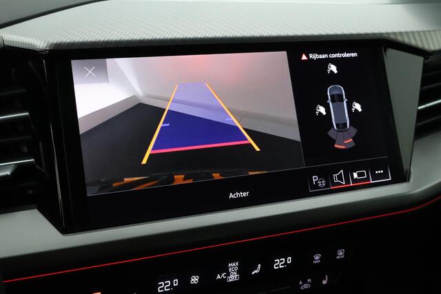 Audi Q4 Sportback e-tron 50 quattro 299pk Advanced edition 77 kWh Sonos Camera Adaptive Cruise Stoelverwarming Virtual Cockpit Navigatie
