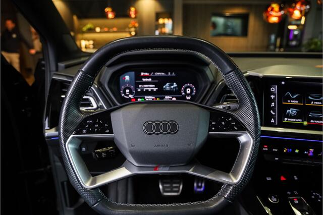 Audi Q4 Sportback e-tron 40 S-Line Black edition 77 kWh Sportstoelen S-Leder, Pano, ACC, Head-up, Matrix, Camera, Virtual cockpit, Spiegel/ Sport Design/ Beveiligings/ Dynamica/ Comfort/ Hulp Advance/ Ambiente+/ Pakket, Lmv.