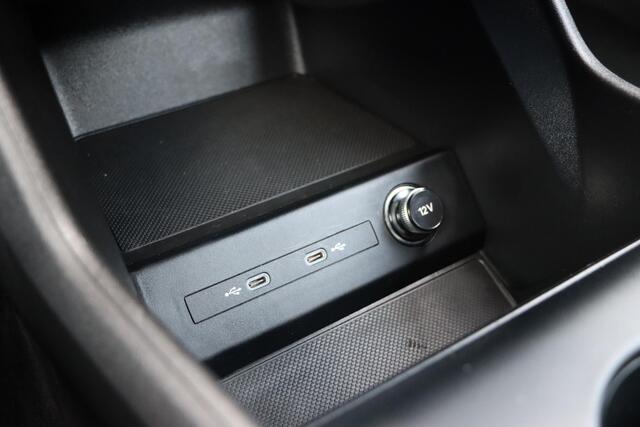 Audi Q4 Sportback e-tron 40 S edition 204pk | Camera | Stoelverwarming | Adaptive