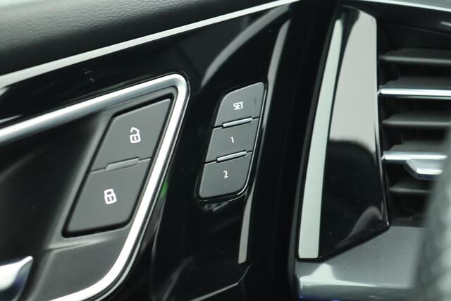 Audi Q4 Sportback e-tron 40 204pk S edition 77 kWh SOH 91% Leder Memory Sonos Head-Up Stoelverwarming Warmtepomp Camera Navigatie 2x S-Line