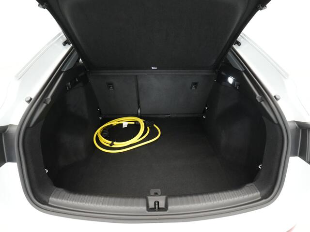 Audi Q4 Sportback e-tron 35 Advanced edition 55 kWh Panoramadak Camera Sonos 20" velgen Privacy glas 36