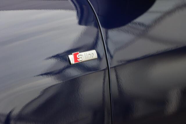 Audi Q4 Sportback e-tron 40 S edition 204pk 77kWh | Pano | HUD | S Line interieur