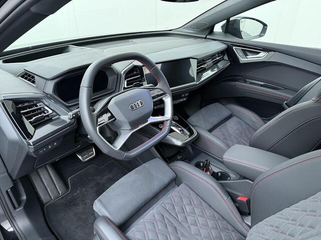 Audi Q4 Sportback e-tron 45 quattro S Edition 82 kWh | 286 PK | SoH 100% | Trekhaak | Panoramadak | Warmtepomp | Head-up display | S line | Fabrieksgarantie tot 02/2030 of 100.000km |