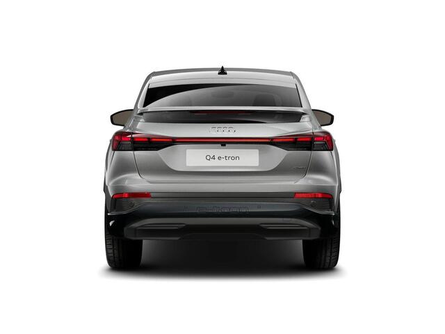 Audi Q4 Sportback e-tron 55 quattro Advanced edition 82 kWh | 340 PK | SoH 98% | Warmtepomp | Matrix LED koplampen | Adaptive cruise control | S line interieur | 20" LM velgen |