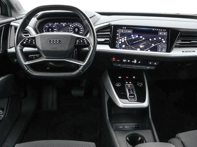 Audi Q4 Sportback e-tron 40 Edition 77 kWh 204pk · SOH 96% · Camera · Keyless · Head-Up Display · ACC · Sportstoelen · Apple/Android Car Play · Elek. Achterklep ·