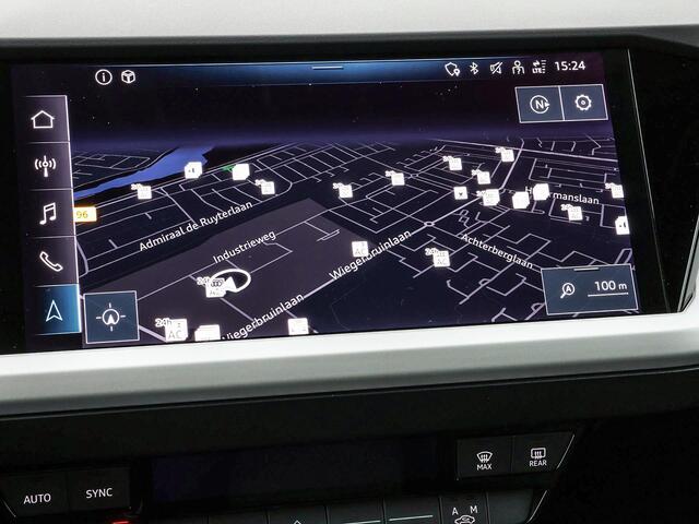 Audi Q4 Sportback e-tron 40 Edition 77 kWh 204pk · SOH 96% · Camera · Keyless · Head-Up Display · ACC · Sportstoelen · Apple/Android Car Play · Elek. Achterklep ·