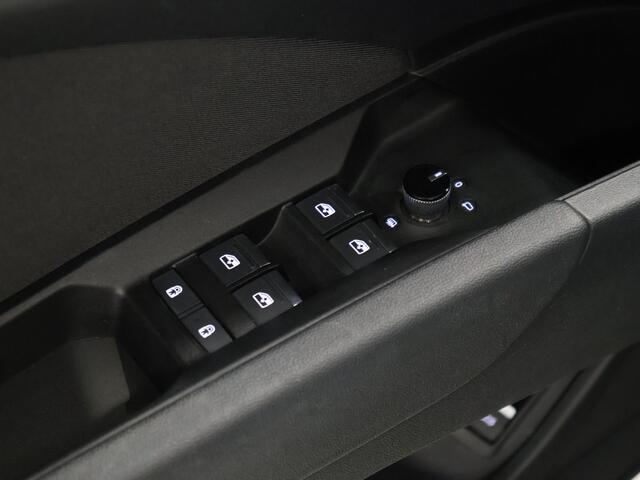 Audi Q4 Sportback e-tron 40 Advanced edition 77 kWh [APPLE CARPLAY. ANDRIOID, TREKHAAK, STOELVERWARMING, ADAPTIVE CRUISE, ELEKTRISCHE ACHTERKLEP, CAMERA, PDC V+A, DIGITAL DASH, NAVIGATIE, NIEUWSTAAT]