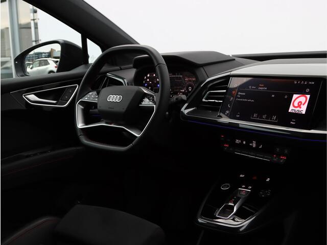 Audi Q4 e-tron 40 | S edition 77 kWh | 150 kW/204pk | Matrix LED | MMI navigatie plus | Donker glas achter | Zwart optiek |