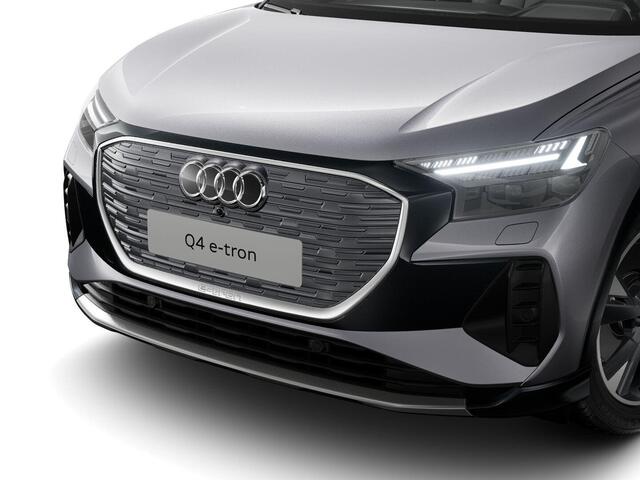 Audi Q4 e-tron 45 quattro Advanced edition 286 PK · Glazen panoramadak · 20" LM Velgen · Elektrisch wegklapbare trekhaak