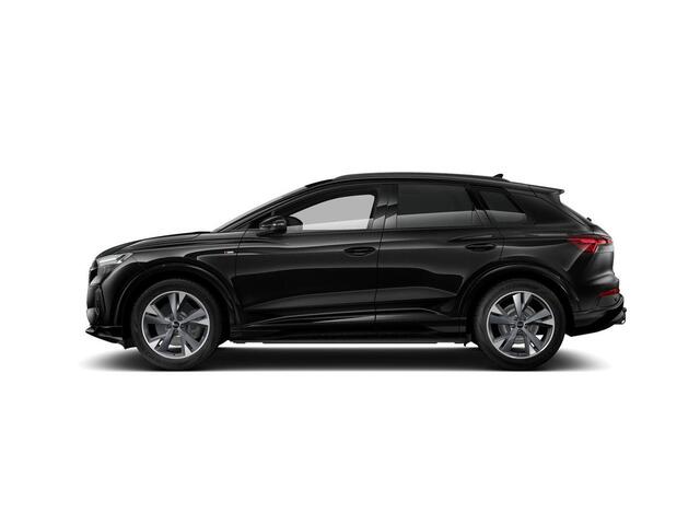 Audi Q4 e-tron 45 quattro S Edition 286 PK · Elek. wegklapbare trekhaak · Glazen panoramadak · Assistentiepakket plus · Comfortpakket