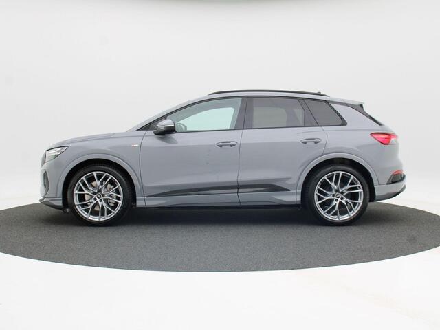 Audi Q4 e-tron | 45 quattro | S Edition 82 kWh | 4000 VOORDEEL!!!| Zwart optiek | 21 inch velgen | Privacyglas