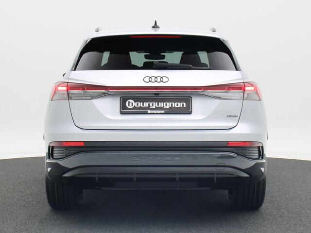 Audi Q4 e-tron S edition 45 82 kWh | 286 PK | NU ¤ 2000 E -PREMIE!!! | Privacy glas | 20 inch velgen | Zwart Optiek | Matrix Led |