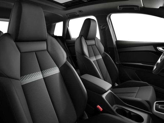 Audi Q4 e-tron 45 quattro Advanced edition 286 PK · Assist. pakket plus · Glazen panoramadak · Comfortpakket · Ambient light