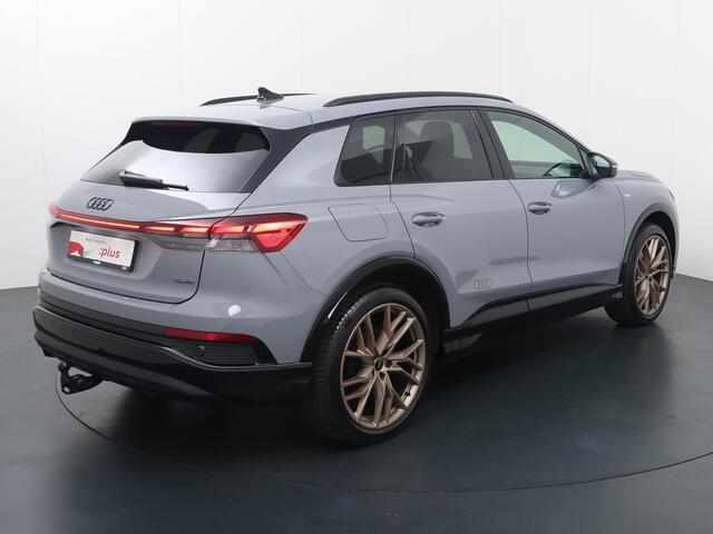 Audi Q4 e-tron 45 quattro S Edition 82 kWh | 286 PK | SoH 100% | Trekhaak | Matrix LED koplampen | Warmtepomp | 21" LM velgen | S line |
