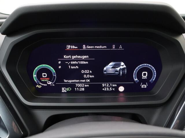 Audi Q4 e-tron 45 quattro S Edition 82 kWh | 286 PK | SoH 100% | Trekhaak | Matrix LED koplampen | Warmtepomp | 21" LM velgen | S line |