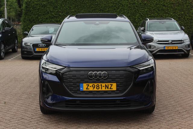 Audi Q4 e-tron 45 S Edition 82 kWh / Panoramadak / Camera / 20'' / Sfeerverlichting / Half leder / Navigatie / DAB / Stoelverwarming / ACC