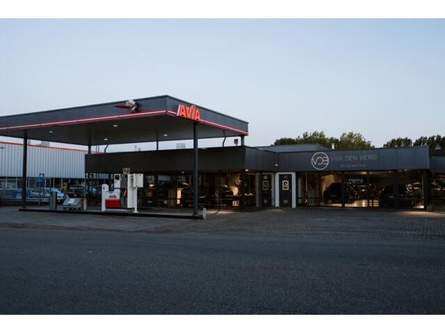 Audi Q4 e-tron 40 Launch edition Advanced 77 kWh TREKHAAK 1e Eigenaar