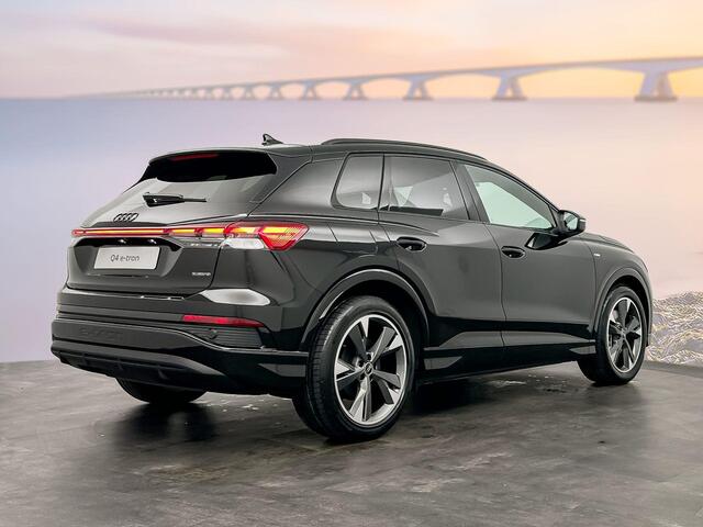 Audi Q4 e-tron S edition Competition 45 82 kWh 210 kW / 28