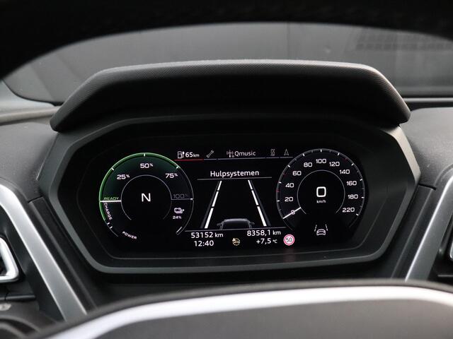 Audi Q4 e-tron 35 Launch edition Advanced Plus 55 kWh | S-LINE | PANODAK | WARMTEPOMP | CAMERA | APPLE CARPLAY | STOELVERW. | NIEUWSTAAT |