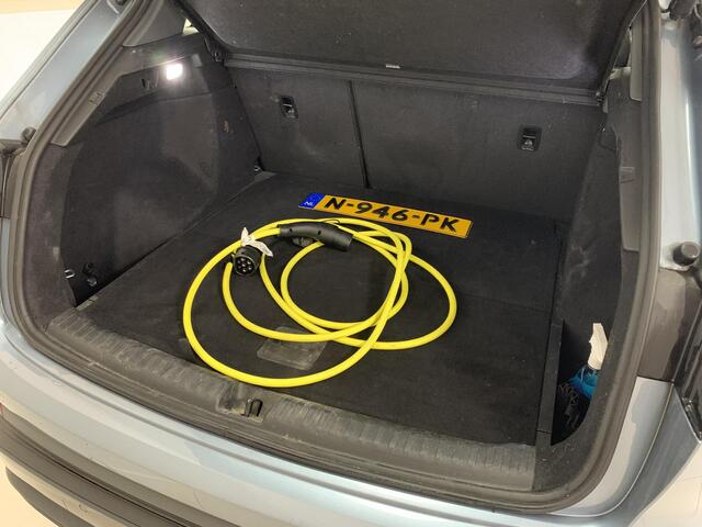 Audi Q4 e-tron 40 Launch edition Advanced Plus 77 kWh NAVIGATIE | SOH 92 % | ACHTERUITRIJCAMERA | ADAPTIEVE CRUISE CONTROL