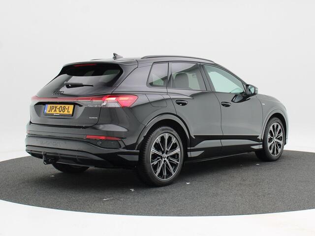 Audi Q4 e-tron 45 quattro S Edition Competition 82 kWh | Adaptive Cruise | Navi | Carplay | Camera | Stoelverwarming | Trekhaak | 20 Inch | 1.025 Km!!