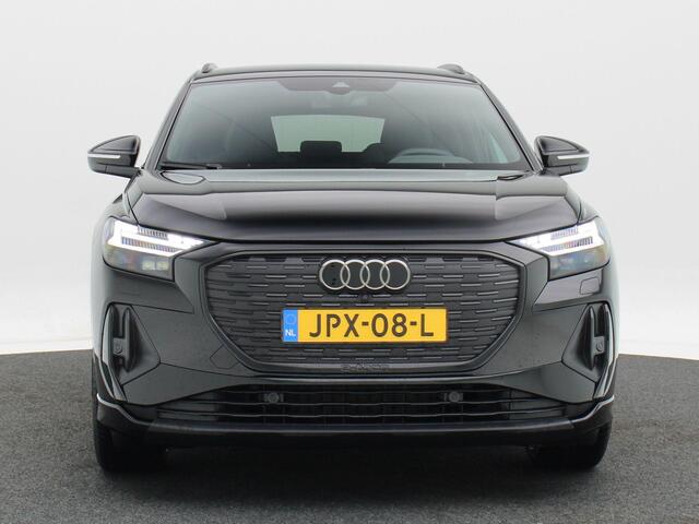 Audi Q4 e-tron 45 quattro S Edition Competition 82 kWh | Adaptive Cruise | Navi | Carplay | Camera | Stoelverwarming | Trekhaak | 20 Inch | 1.025 Km!!