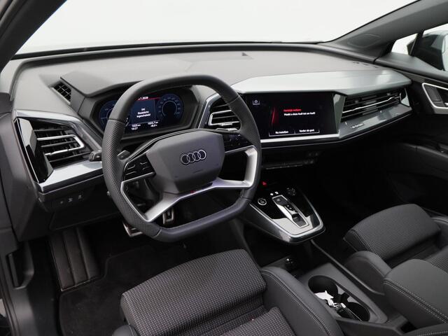 Audi Q4 e-tron 45 quattro S Edition Competition 82 kWh | Adaptive Cruise | Navi | Carplay | Camera | Stoelverwarming | Trekhaak | 20 Inch | 1.025 Km!!