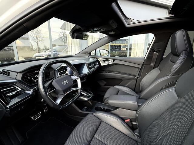Audi Q4 e-tron 35 2 x S Line/ Panodak/ Trekhaak/ Sfeerverlichting