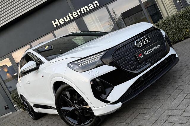 Audi Q4 e-tron 35 2 x S Line/ Panodak/ Trekhaak/ Sfeerverlichting