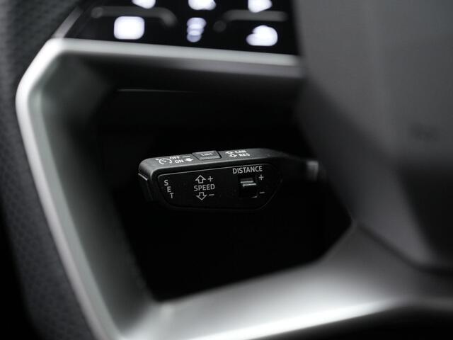 Audi Q4 e-tron 45 quattro S edition 77 kWh 265 pk / S-Line | Warmtepomp | Matrix LED | Achteruitrijcamera | Stoelverwarming | Adaptive Cruise