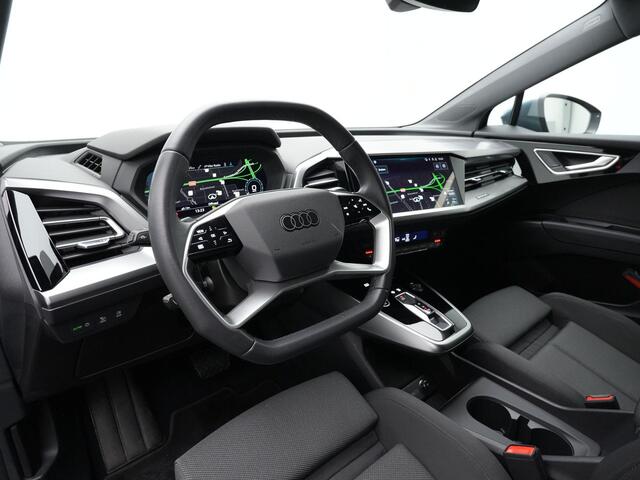 Audi Q4 e-tron 40 Advanced edition 77 kWh 204 pk | Trekhaak | Matrix LED | Achteruitrijcamera | Stoelverwarming