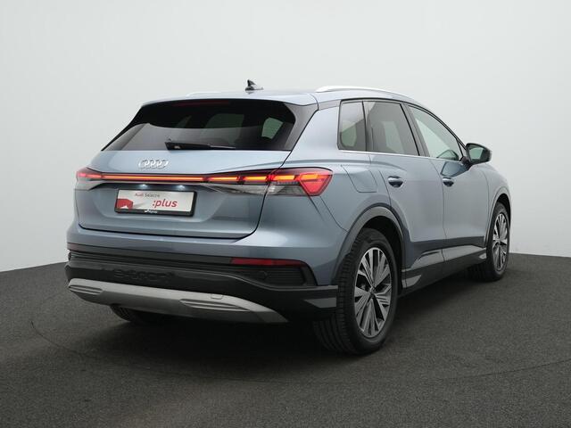 Audi Q4 e-tron 40 Advanced edition 77 kWh 204 pk | Trekhaak | Matrix LED | Achteruitrijcamera | Stoelverwarming