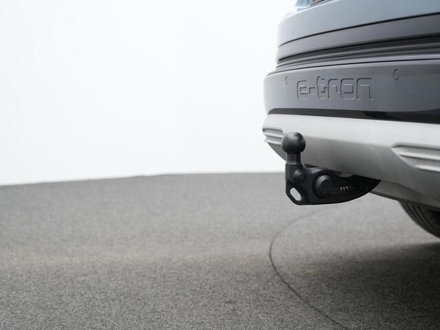 Audi Q4 e-tron 40 Advanced edition 77 kWh 204 pk | Trekhaak | Matrix LED | Achteruitrijcamera | Stoelverwarming
