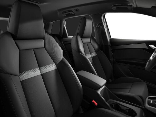 Audi Q4 e-tron 45 e-tron 286 Pk 82Kwh | 20 Inch | Trekhaak | Head-Up | Navigatie | 9.992 Km!!