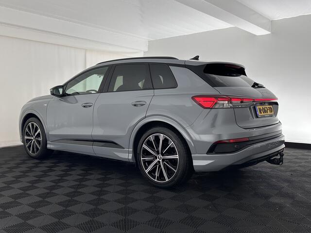 Audi Q4 e-tron 40 S edition 77 kWh [ 3-Fase ] (INCL-BTW) *HEATPUMP | LEATHER-FABRIC | MATRIX-LED | ADAPTIVE-CRUISE | HEATED-SPORTSEATS | AMBIENTLIGHT | DIGI-COCKPIT | CAMERA | KEYLESS | DAB+ | NAVI-FULLMAP | TOWBAR | 20"ALU*