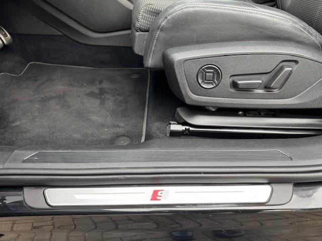 Audi Q4 e-tron 40 Launch Edition S Competition 77KWH SOH 93.4% WARMTEPOMP/MATRIX/CAMERA/FABRIEKSGARANTIE