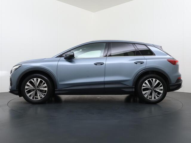 Audi Q4 e-tron 40 Launch edition Advanced Plus 77 kWh SOH 92% | S-LINE INTERIEUR | PANORAMADAK | STOELVERWARMING | ELEKTRISCHE ACHTERKLEP | LUXE BEKLEDING | RIJKLAAR MET 12 MND BOVAG GARANTIE
