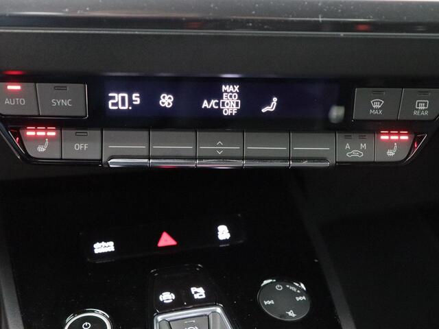 Audi Q4 e-tron 40 Launch edition S Competition 77 kWh | Adaptive Cruise | Climate Control | Stoelverwarming | Trekhaak | Navigatie | Camera | Carplay | 21 Inch | 121.262 Km!!