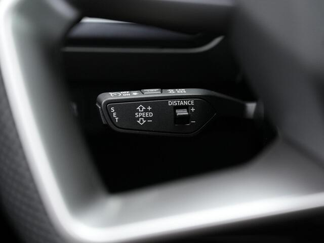 Audi Q4 e-tron 45 Quattro S Edition 82 kWh 286 pk / S-Line | Panoramadak | Matrix LED | Stoelverwarming | Navigatie