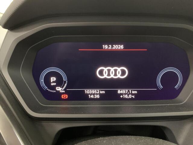 Audi Q4 e-tron 40 Launch edition Advanced Plus 77 kWh | SOH 97% | WEGKLAPBARE TREKHAAK | NAVIGATIE | ACHTERUITRIJCAMERA