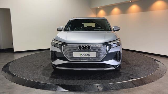 Audi Q4 e-tron 40 Launch edition 77 kWh | parkeer sensoren | schuifbaar dak |