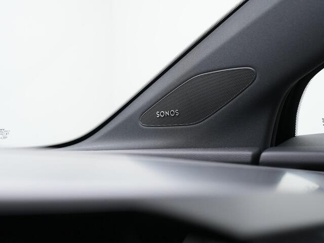 Audi Q4 e-tron 40 S-Line 77 kWh 204 pk | Panoramadak | Trekhaak | Warmtepomp | Matrix LED | Sonos