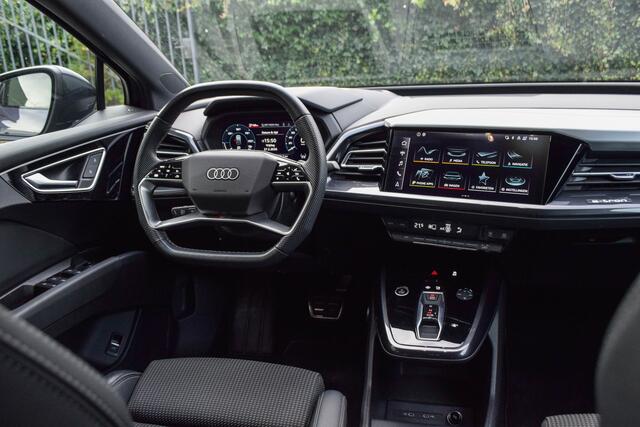 Audi Q4 e-tron 40 / 2x S-line/ Head-Up Display/ Adaptive Cruise Control/ 150kW (204PK)