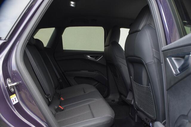 Audi Q4 e-tron 40 / 2x S-line/ Head-Up Display/ Adaptive Cruise Control/ 150kW (204PK)