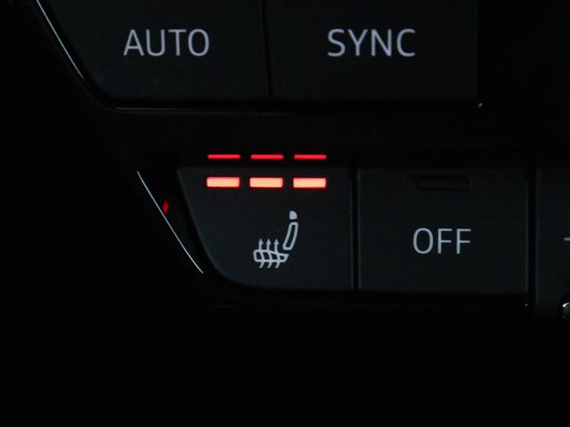 Audi Q4 e-tron 35 Launch edition Advanced 55 kWh | Warmtepomp | Stoelverwarming | Matrix LED | Carplay | Virtual Cockpit | Parkeerhulp | 19'' | Sportstoelen | Navigatie | Cruise control