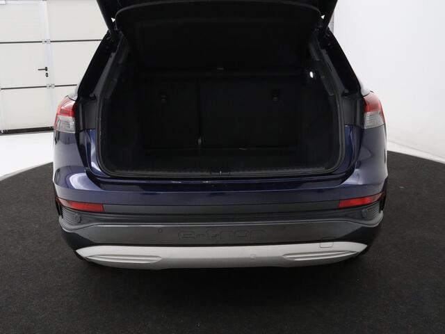 Audi Q4 e-tron 35 Launch edition Advanced 55 kWh | Warmtepomp | Stoelverwarming | Matrix LED | Carplay | Virtual Cockpit | Parkeerhulp | 19'' | Sportstoelen | Navigatie | Cruise control