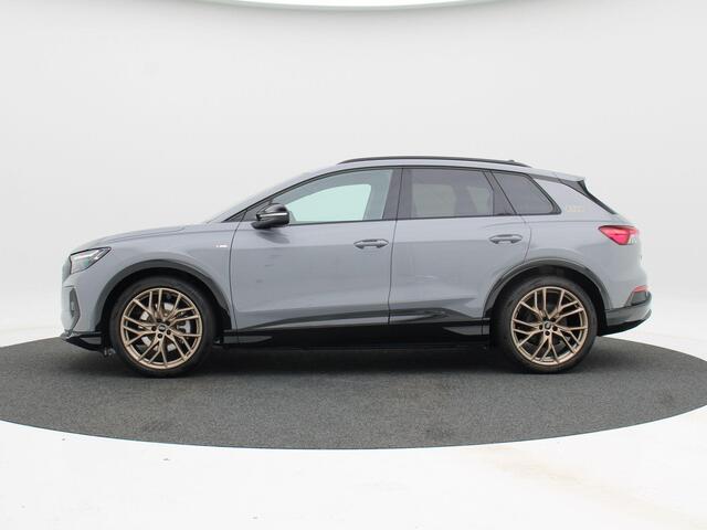 Audi Q4 e-tron 45 S-Line 286 Pk 82 kWh | Full LED | Trekhaak | Navigatie | Full LED | CarPlay | 21 Inch | 7.828 Km !!