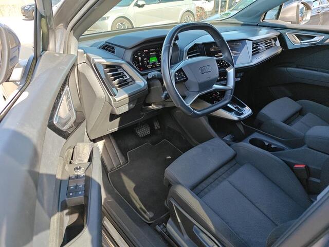 Audi Q4 e-tron 35 Launch edition Advanced 55 kWh | Stoelverwarming | Cruise Control | Navigatie | Apple Carplay | Keyless | Parkeersensoren | RS Seats | Matrix LED | BTW | NAP