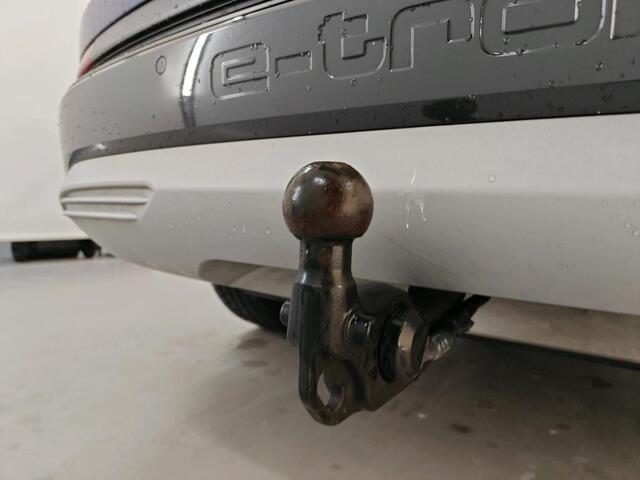 Audi Q4 e-tron 40 Advanced edition 77 kWh / Matrix LED / Elek Trekhaak / Elek Achterklep / Navigatie / 19" LMV